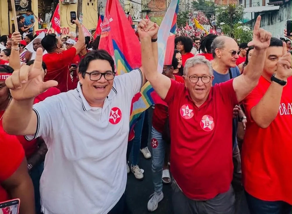 Tagner participa de caminhada pró-Lula com lideranças em Salvador