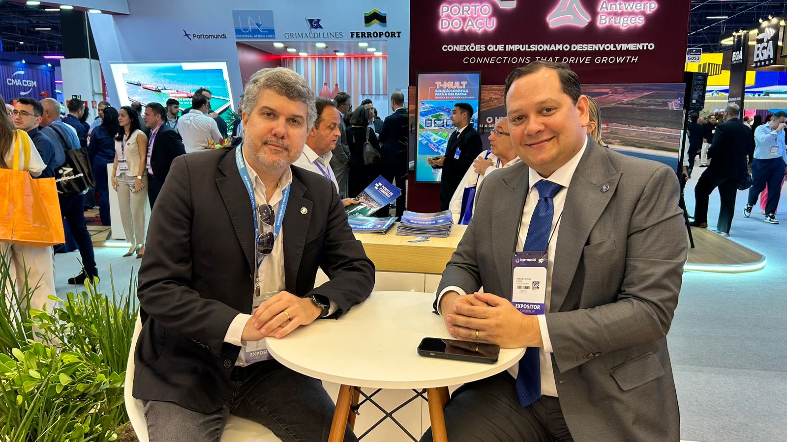 Representantes da CODEBA durante encontro na Intermodal South America 2026 em São Paulo