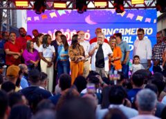 Autoridades e público acompanham o lançamento oficial do Camaforró 2026 em Camaçari.