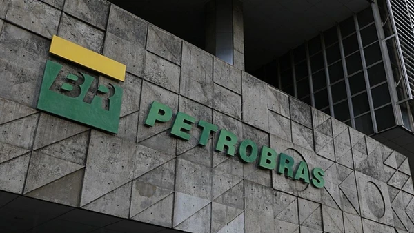 Fachada da Petrobras em imagem relacionada ao Programa de Estágio de Estudantes 2026 com vagas na Bahia.