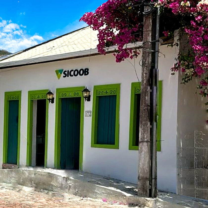 Unidade do Sicoob em imagem relacionada aos benefícios econômicos gerados aos cooperados da Bahia em 2025.