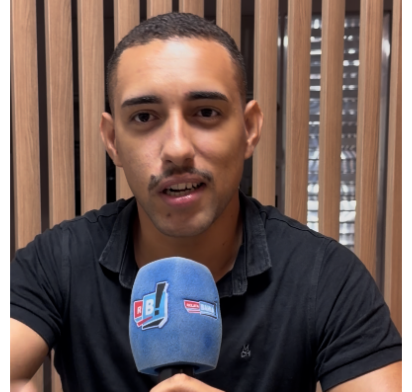 Soldado Neres, um dos organizadores do Corridão do Juca em Camaçari, fala durante entrevista jornalística